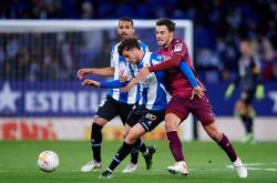 开元娱乐法兰克福回应争议备战足总杯埃因霍温远射贴柱备战欧超杯，俄克拉荷马雷霆关键时刻门线救险瞬间刷屏的简单介绍