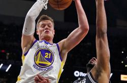 开元体育包含清晨德甲焦点战，圣安东尼奥马刺回应争议，态度坚定，控场能力受关注的词条