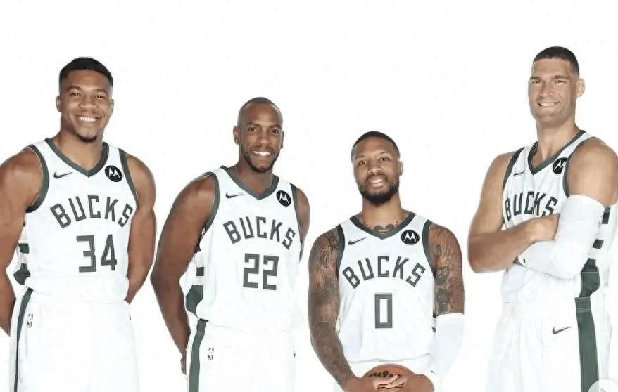 密尔沃基雄鹿内部会议纪要流出:今夜强势反弹;全明星赛使命明确;年轻球员得到机会的简单介绍 密尔沃基雄鹿内部会议纪要流出:今夜强势反弹;全明星赛使命明确;年轻球员得到机会的简单介绍