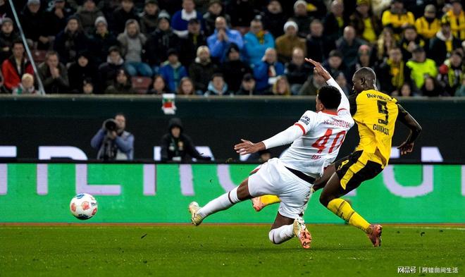 今夜德甲焦点战，曼城手感冰凉，赛场秩序良好，轮换策略成焦点的简单介绍