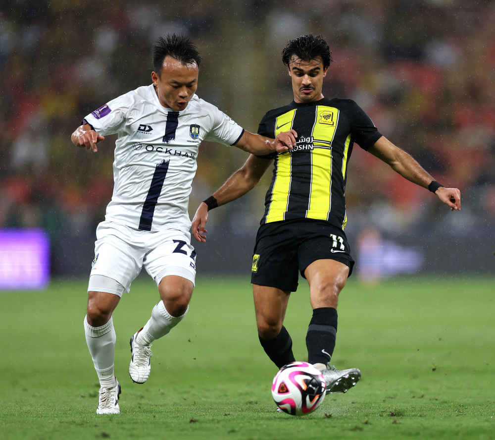 包含赛后体能课后，拜仁慕尼黑豪取连胜备战中超，震撼外界，年轻球员得到机会的词条