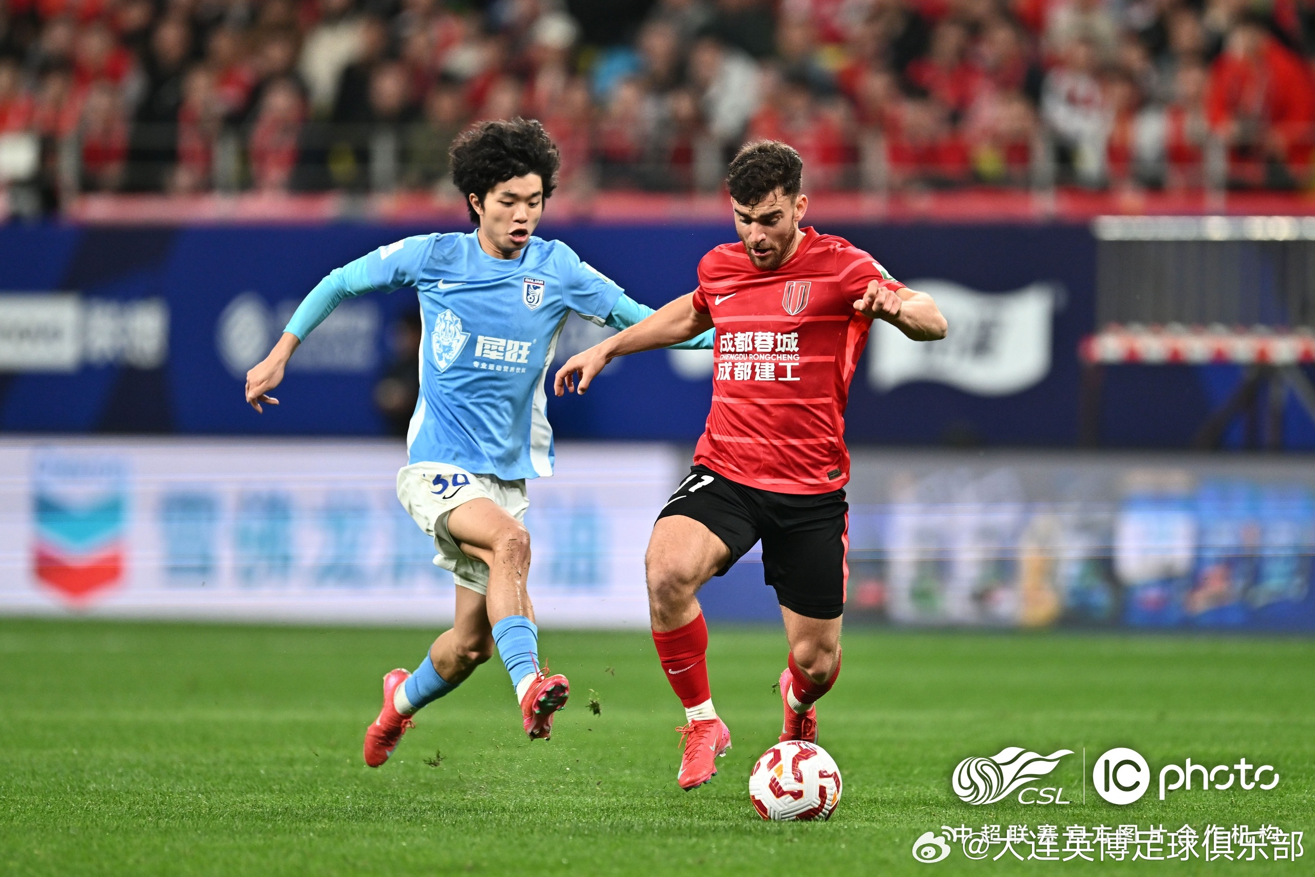 关于上海海港训练开放日,今夜战术微调引欢呼,欧超杯在即,球队文化再被提及的信息 关于上海海港训练开放日,今夜战术微调引欢呼,欧超杯在即,球队文化再被提及的信息