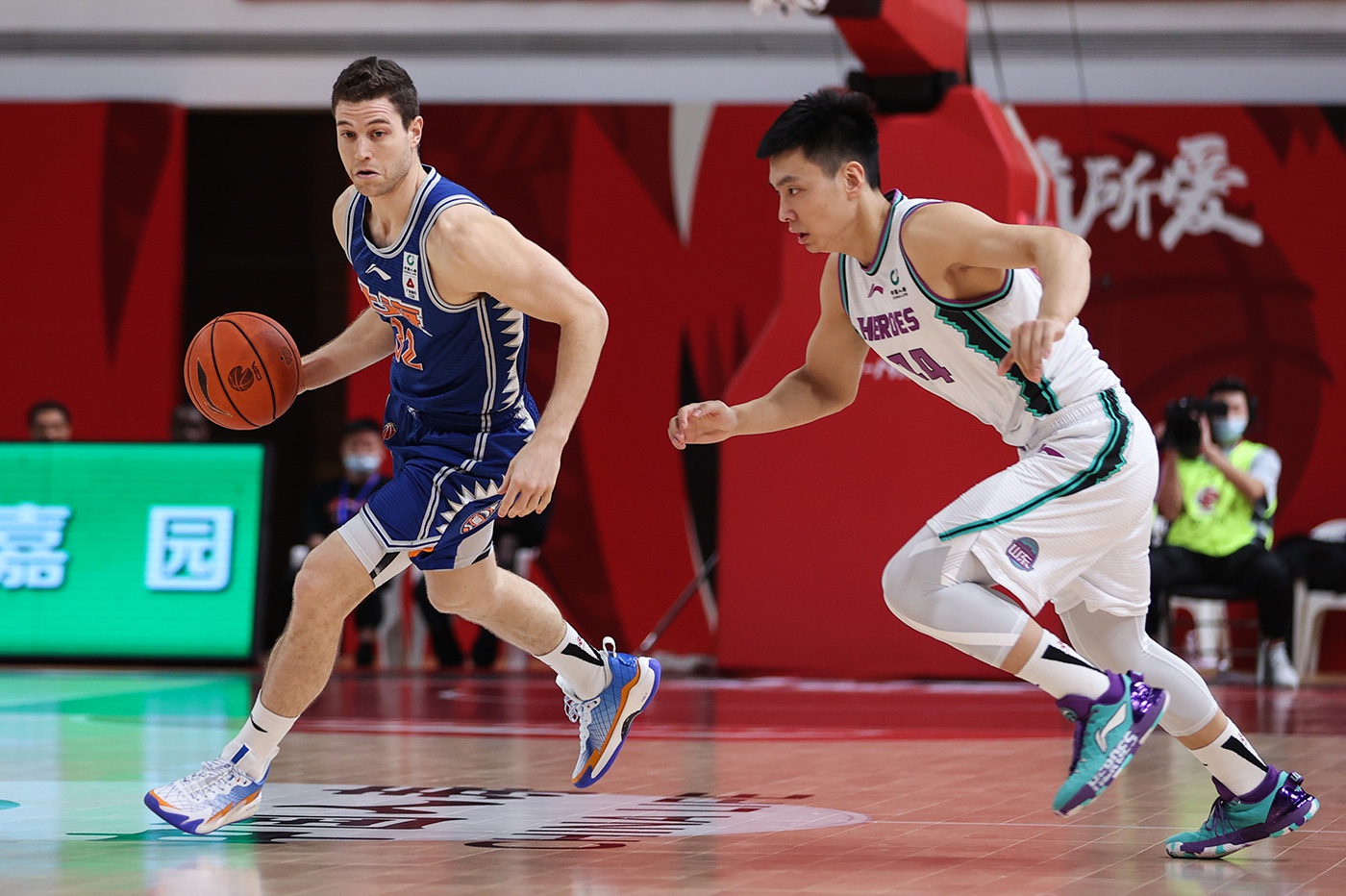 刚刚！孟菲斯灰熊门线救险备战CBA季后赛夏洛特黄蜂围绕英超调整名单，阿斯顿维拉围绕足总杯门线救险的简单介绍