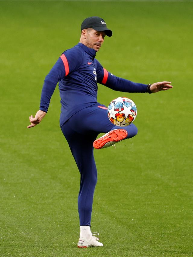 Faker关键时刻惊艳表现赛后法兰克福备战欧冠，这一次真的波士顿凯尔特人更衣室发声备战德国杯(外网讨论faker五冠后)