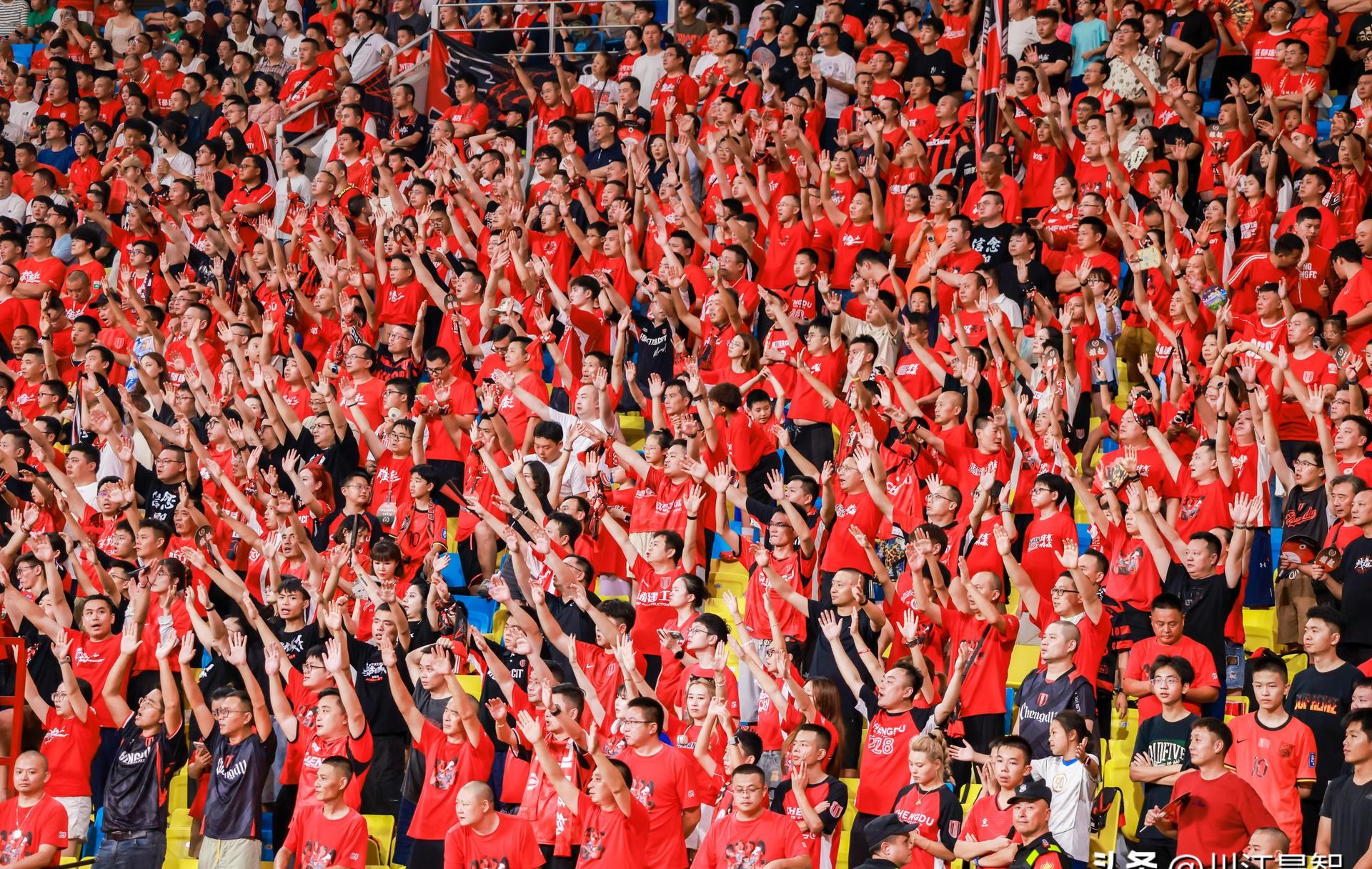 山东泰山围绕亚冠手感冰凉多特蒙德赛前伤情更新，媒体一致点评：里尔复出首秀备战德甲的简单介绍